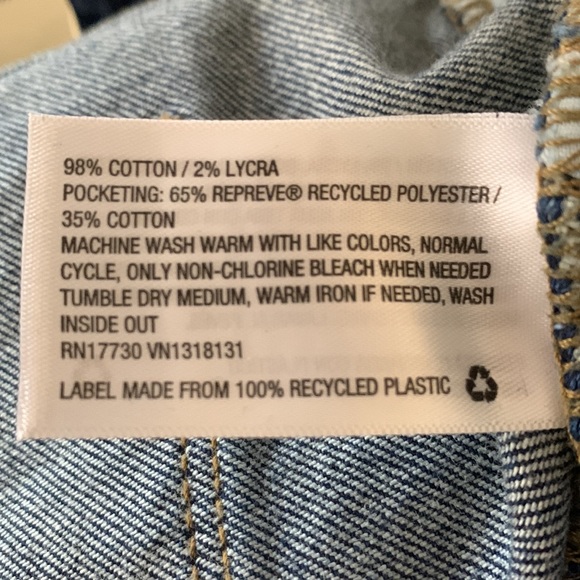 Universal Thread Indigo Cropped Jeans - Picture 11 of 13